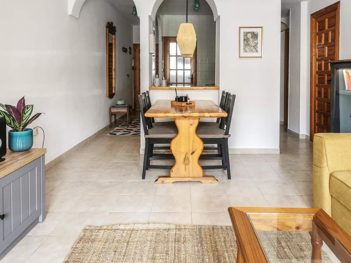 Casa Del Angel , Cosy 2 Bed Apartment,150M From Playa Los Locos Plus Beautiful Swimming Pool Torrevieja Ngoại thất bức ảnh